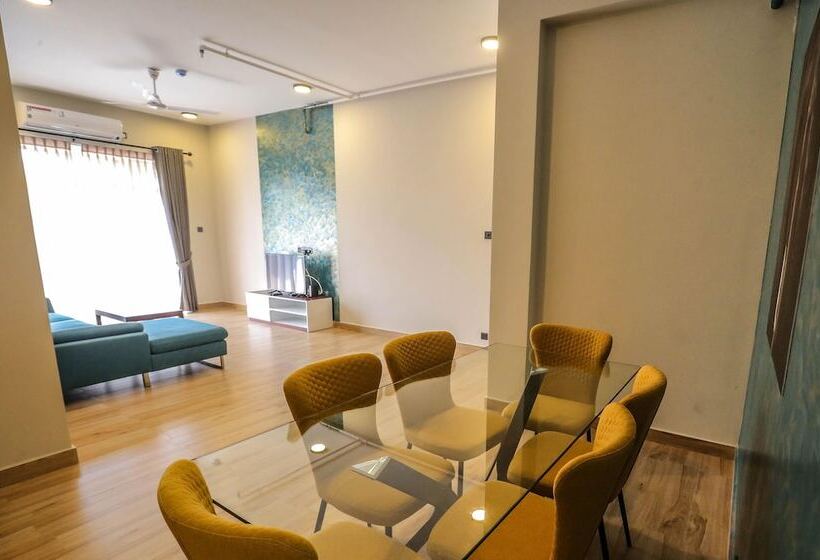 Апартаменты 3 Спальни, Pink Elephant Tourist Apartment