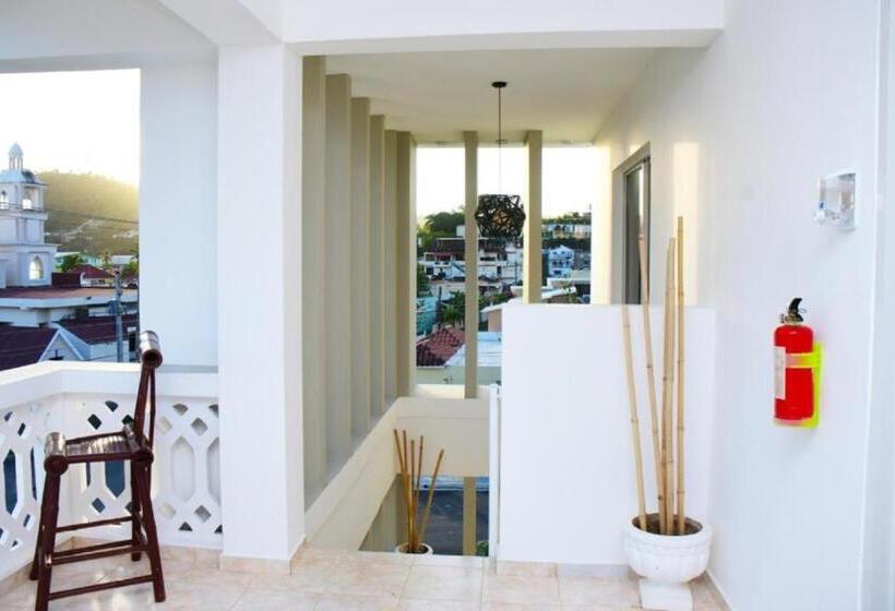 Habitación Triple Estándar, Casa Docia