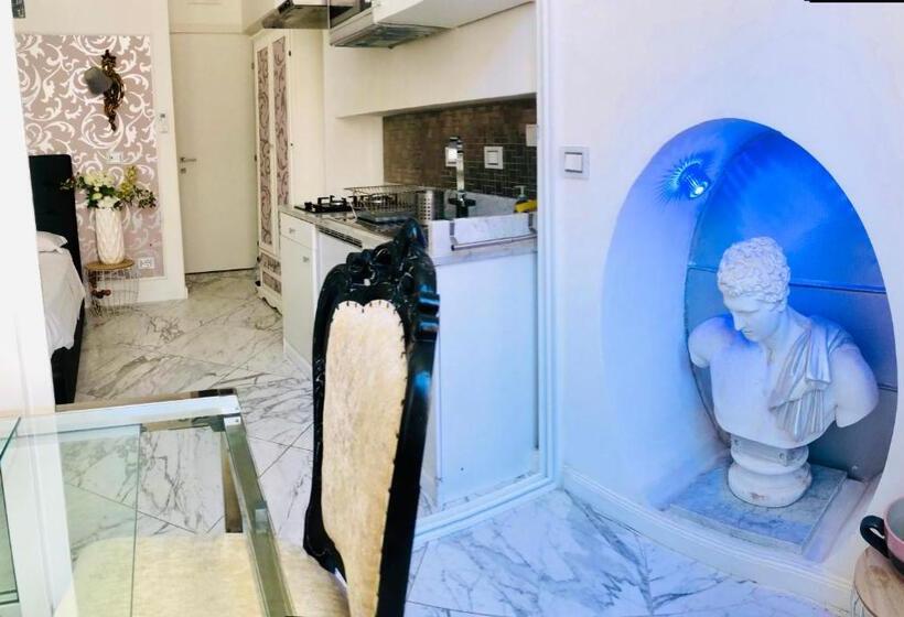 سوییت خانوادگی, Parisa Suite