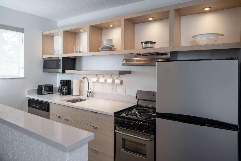 장애인을 위한 스위트, Sonesta Simply Suites Falls Church
