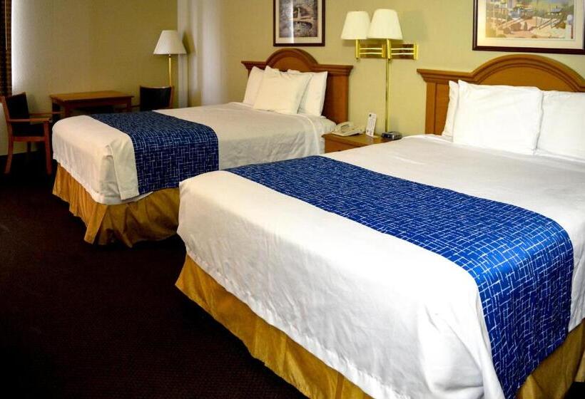 Номер Стандарт, Travelodge By Wyndham St. Louis