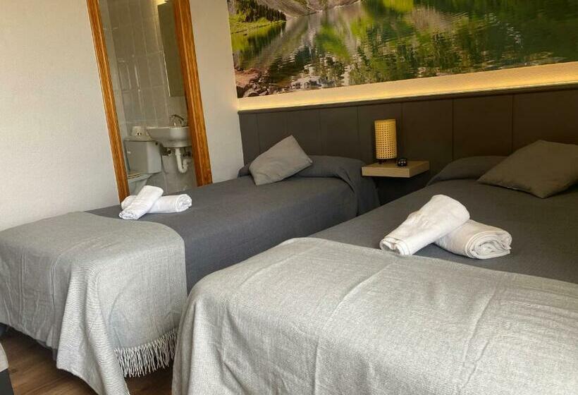 스탠다드 룸, Hostal Restaurante Río Ubierna