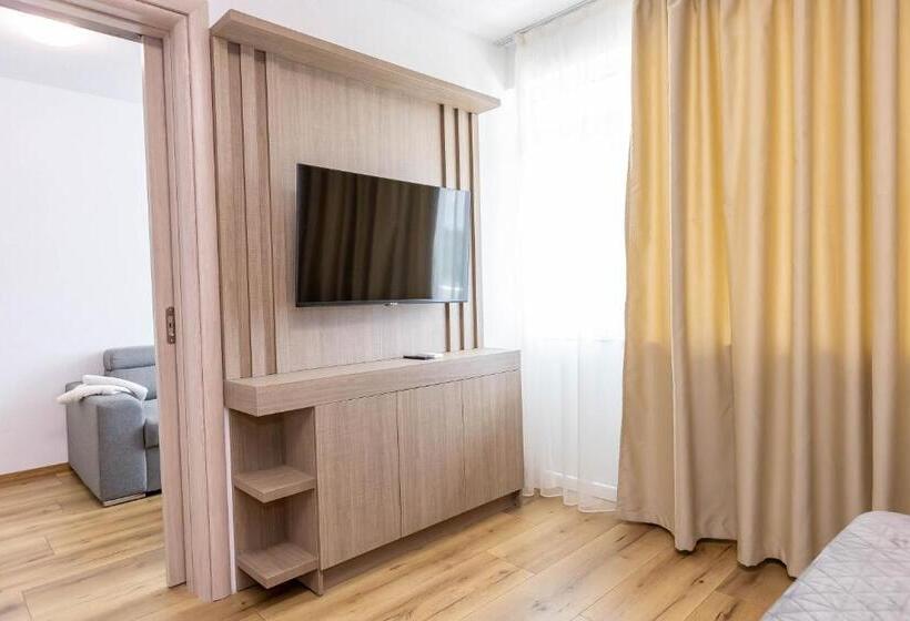Люкс Вид на Город, Family Hotel Ambrozia