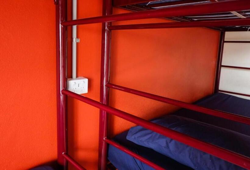 디럭스 트리플 룸, Brisbane Backpackers Resort   Hostel