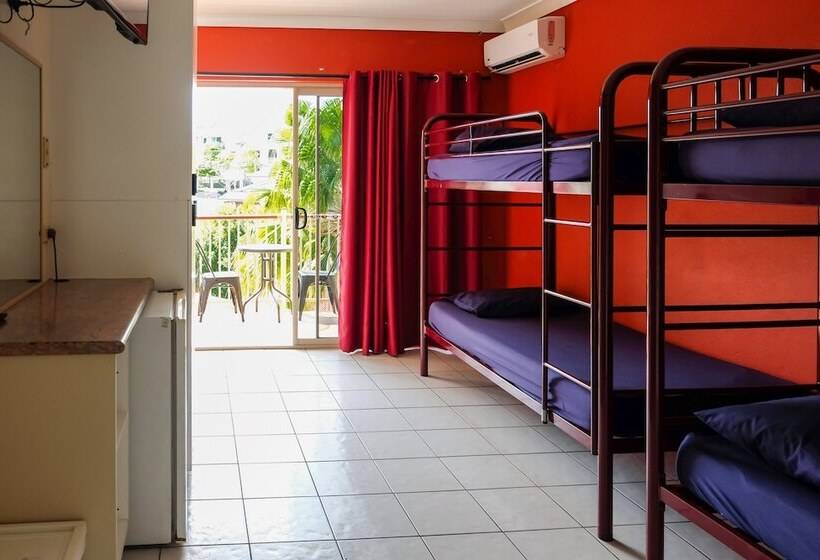 디럭스 트리플 룸, Brisbane Backpackers Resort   Hostel