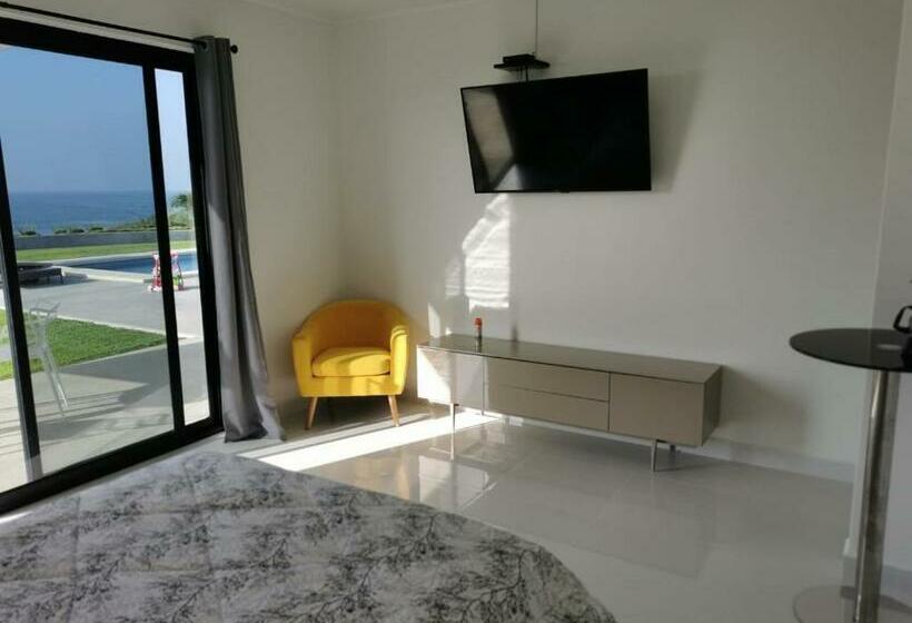 Quarto Estandar Vista Mar, Ocean Breeze Cove   Luxury Retreat