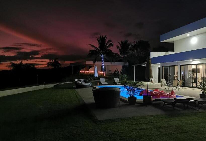 Номер Стандарт Вид на Море, Ocean Breeze Cove   Luxury Retreat