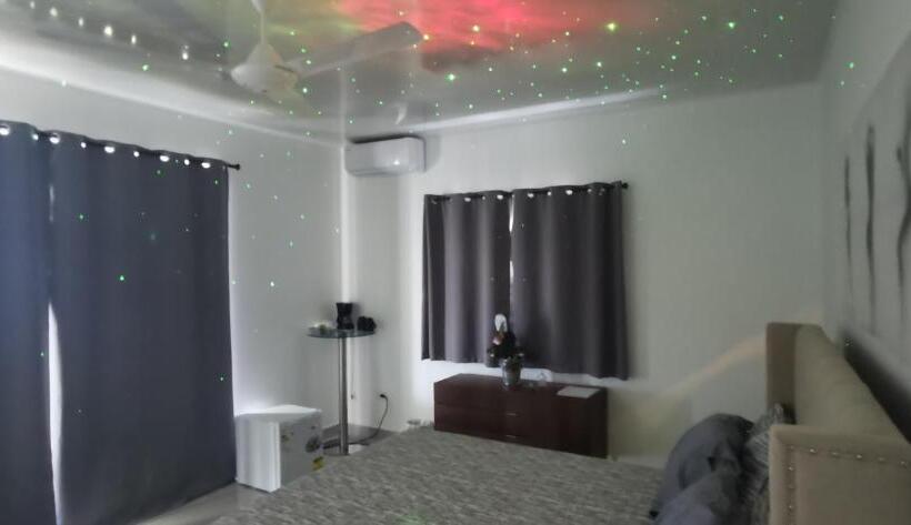 Quarto Estandar Vista Mar, Ocean Breeze Cove   Luxury Retreat