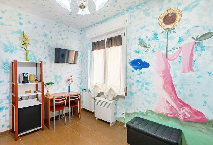 غرفة قياسية ثلاثية, Lia Rooms 4