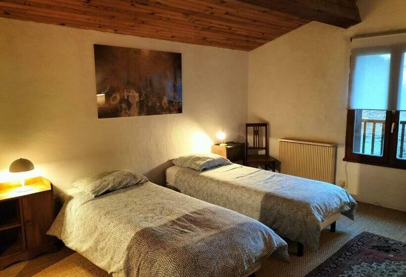 Номер Economy, La Maison Sous Le Château