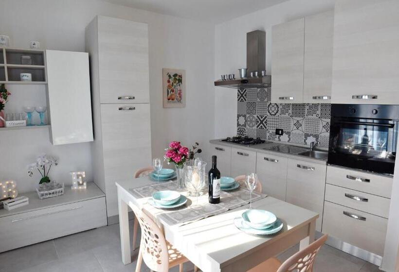 Апартаменты 2 Спальни, Toto Residence