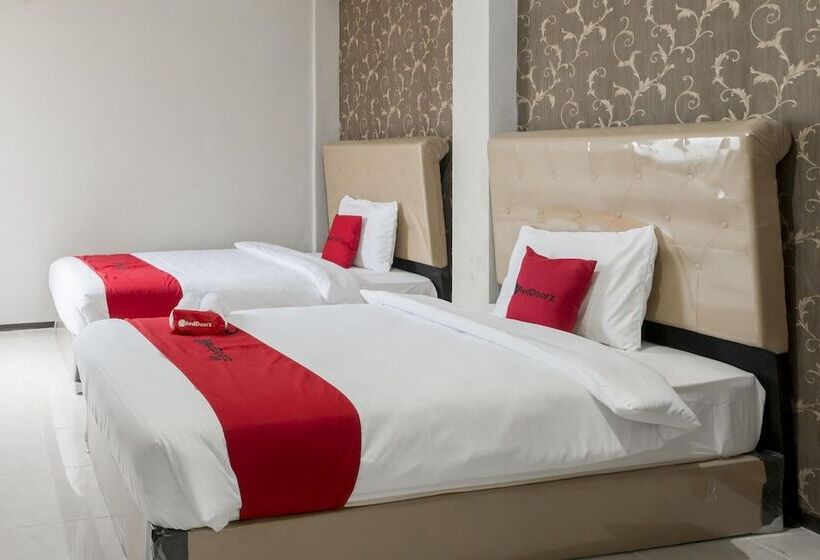 غرفة قياسية, Reddoorz Near Grand City Mall 2
