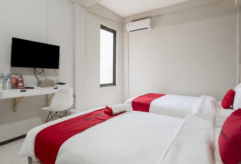 اتاق استاندارد, Reddoorz Near Grand City Mall 2