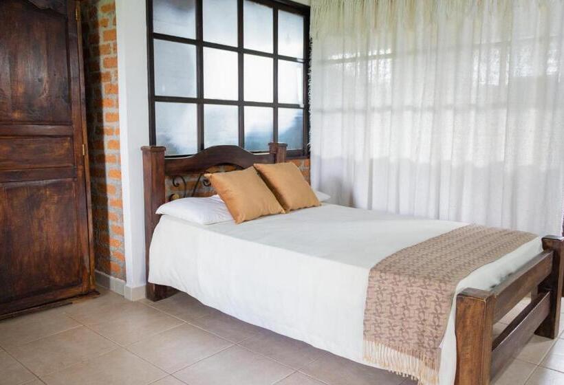 Quarto Superior Vista Jardim, Finca Hotel Casa Nostra, Villa Mariana