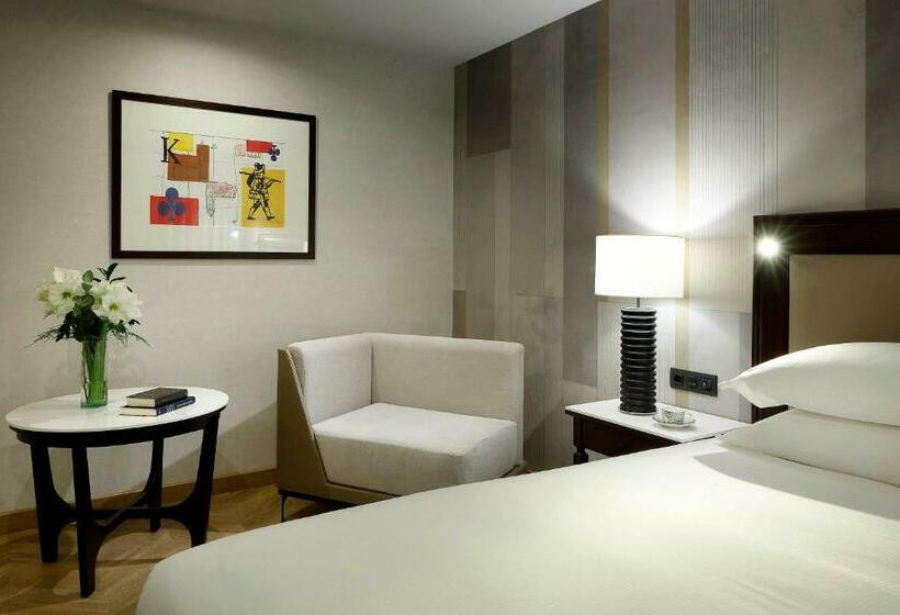 اتاق استاندارد با تخت بزرگ, Hyatt Regency Hesperia Madrid