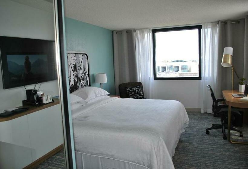 带大床的经典房间, Sheraton Miami Airport Hotel And Executive Meeting Center
