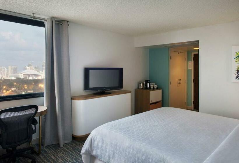 带大床的标准间, Sheraton Miami Airport Hotel And Executive Meeting Center