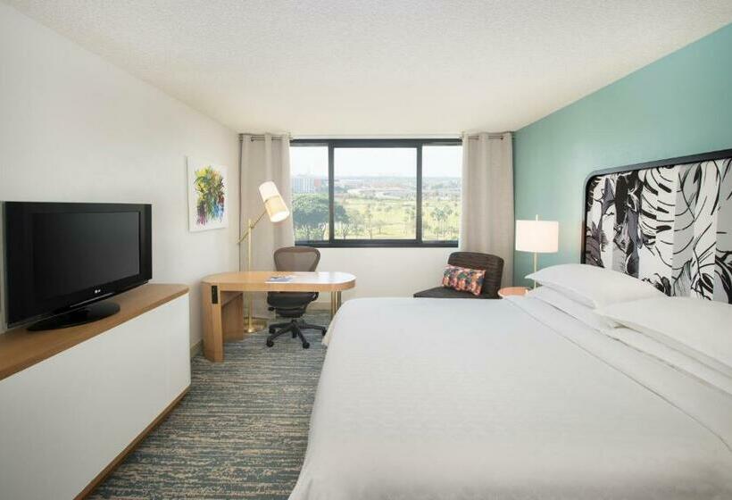 带大床的豪华间, Sheraton Miami Airport Hotel And Executive Meeting Center
