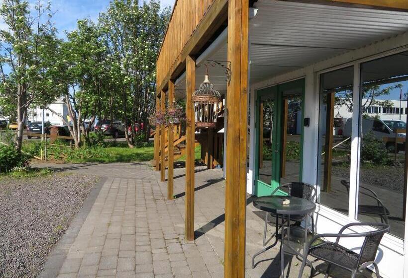 اتاق استاندارد یک تخته با سرویس بهداشتی مشترک, Húsavík Green Hostel
