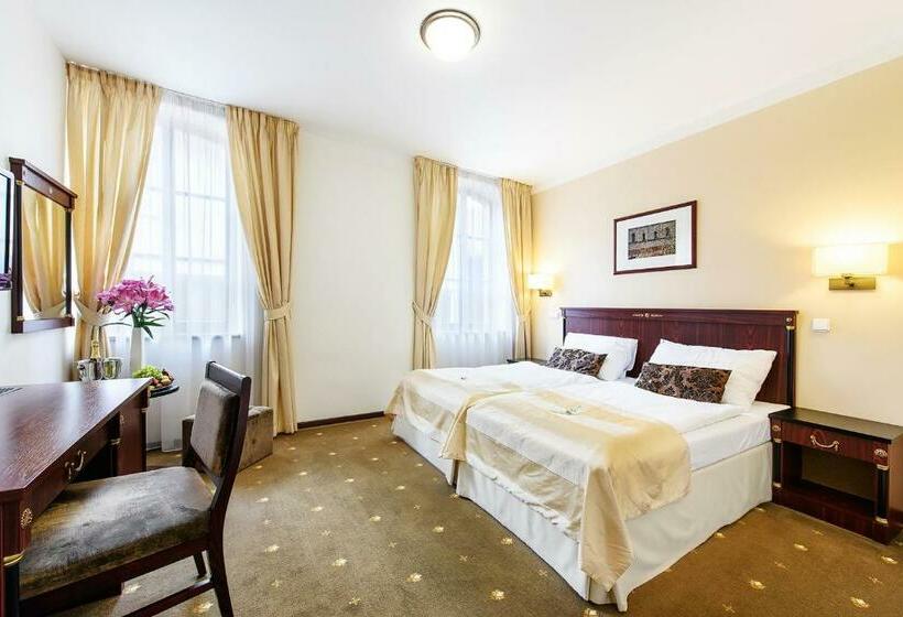 Номер Стандарт, & Apartments U černého Orla