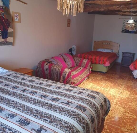 Quarto Quádruplo Estandar, Hostal Candelaria