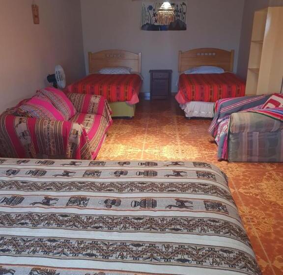 Quarto Quádruplo Estandar, Hostal Candelaria