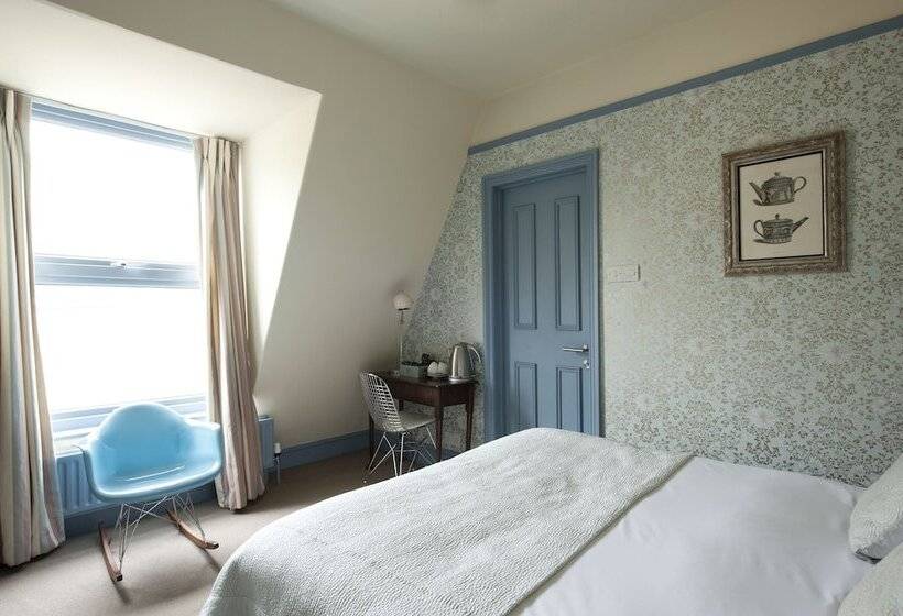 Номер Стандарт, Brooks Guesthouse