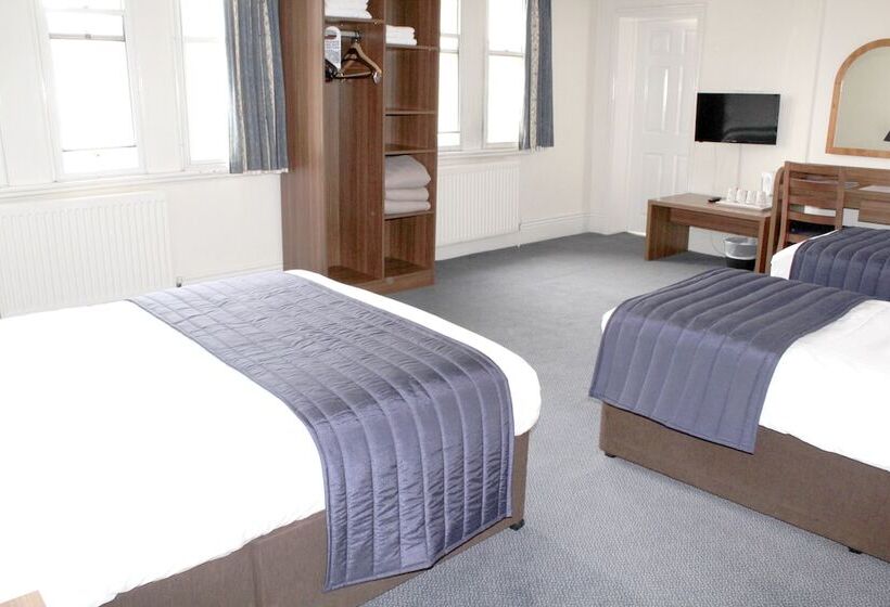 Четырехместный Номер Стандарт, Discovery Inn  Leeds