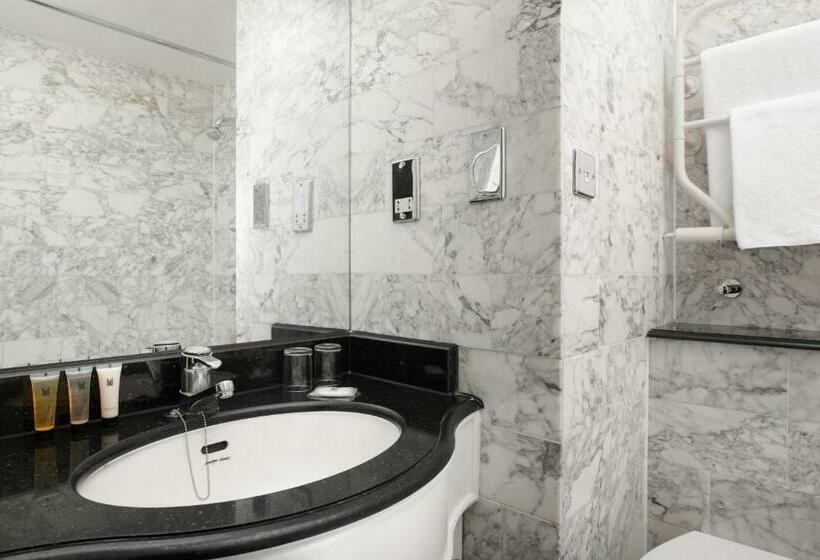 Номер Superior, Millennium Hotel London Knightsbridge