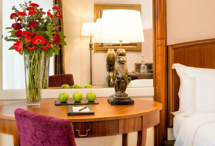 Номер Стандарт, Millennium Hotel London Knightsbridge