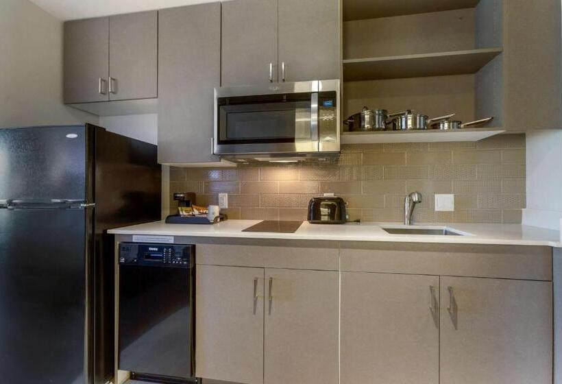 Standard Room King Bed Adapted for people with reduced mobility, Best Western Plus Executive Residency Phoenix North Happy Valley