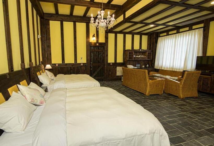 اتاق لوکس چهار تخته, Vanse B&b