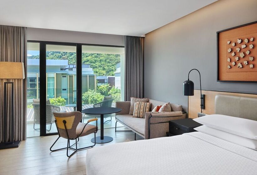 Номер Стандарт Двуспальная Кровать, Four Points By Sheraton Phuket Patong Beach Resort
