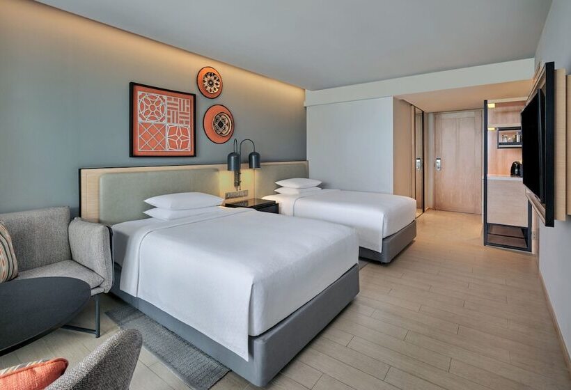 Номер Стандарт 2 Двуспальные Кровати, Four Points By Sheraton Phuket Patong Beach Resort