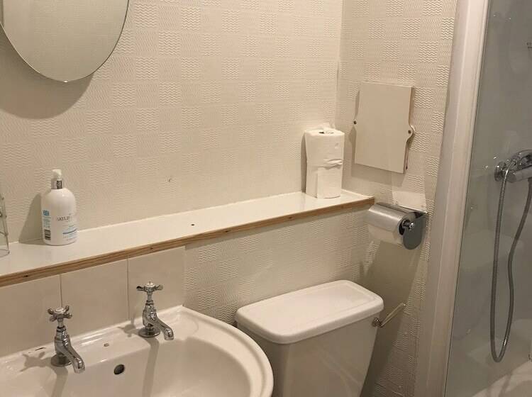 Семейный Номер, Alexander Guest House