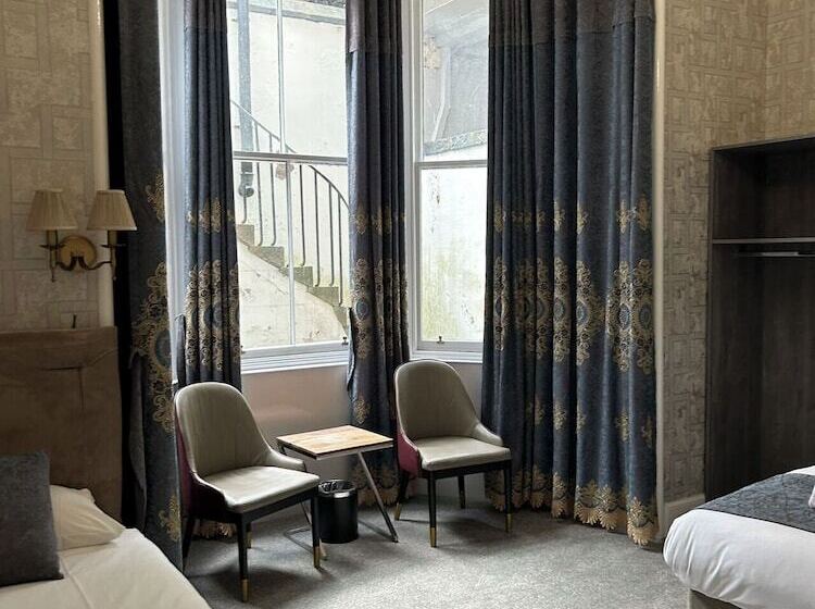 Семейный Номер, Alexander Guest House