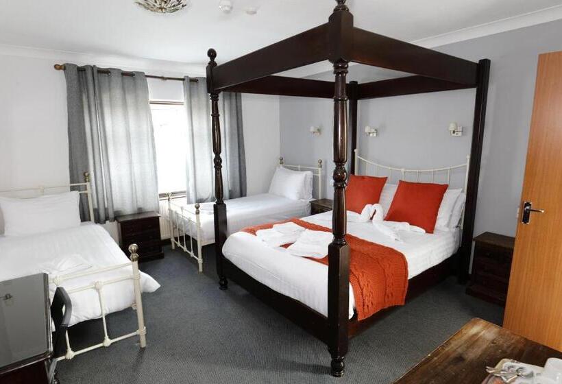 패밀리 룸, Aylesbray Lodge