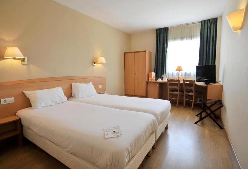 스탠다드 룸, Travelodge Alicante Puerto