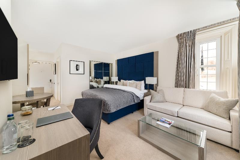 Люкс Повышенной Комфортности, Dunalastair Hotel Suites
