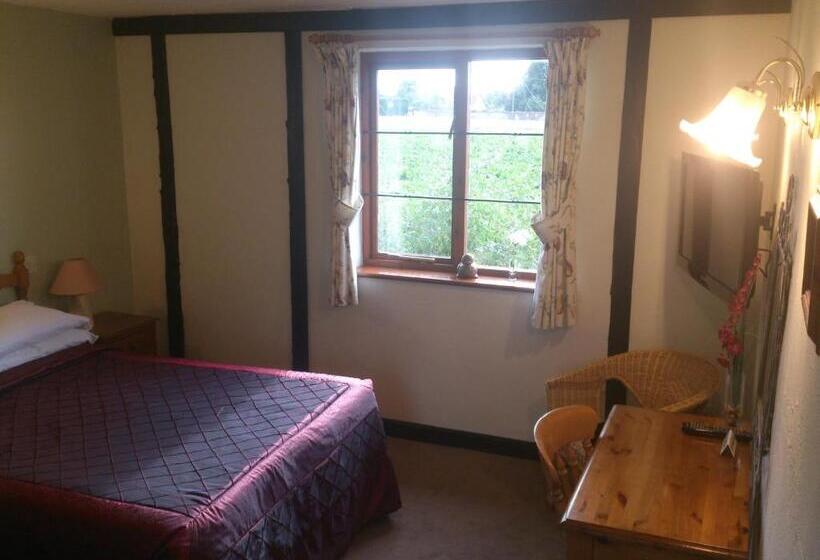 Номер Стандарт, Six Bells Inn