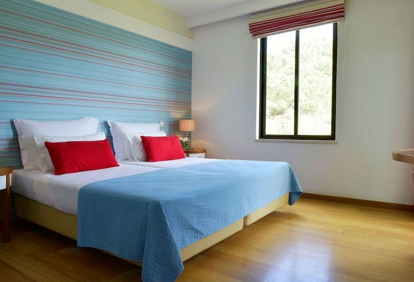 سوییت با چشم‌انداز باغ, Pestana D. João Ii Beach & Golf Resort
