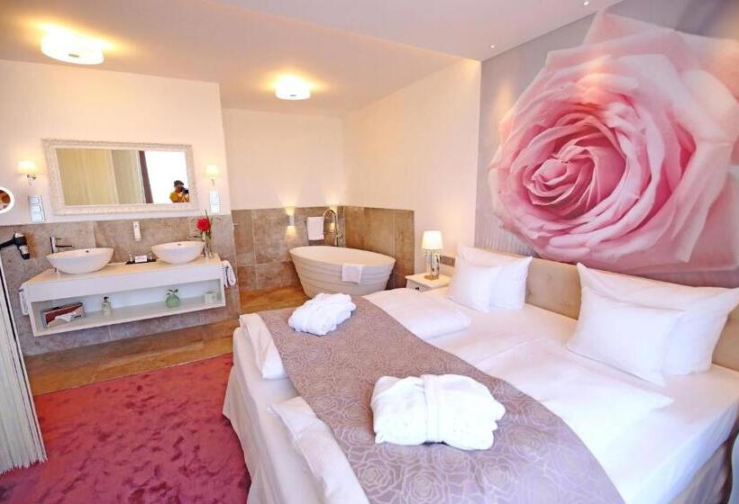 Люкс Кровать Кинг, Rugs Hotel Am Schlosspark Lichtenwalde