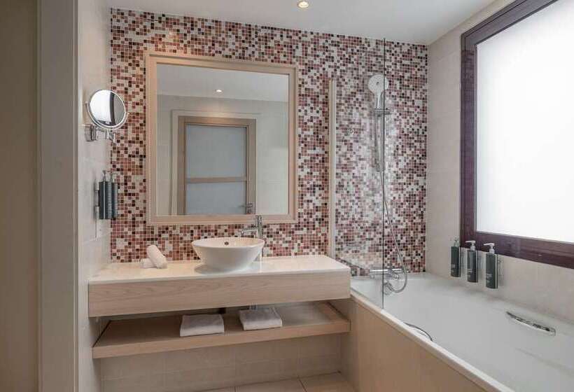 חדר סטנדרט עם מיטת קינג, Hilton Garden Inn Silverstone