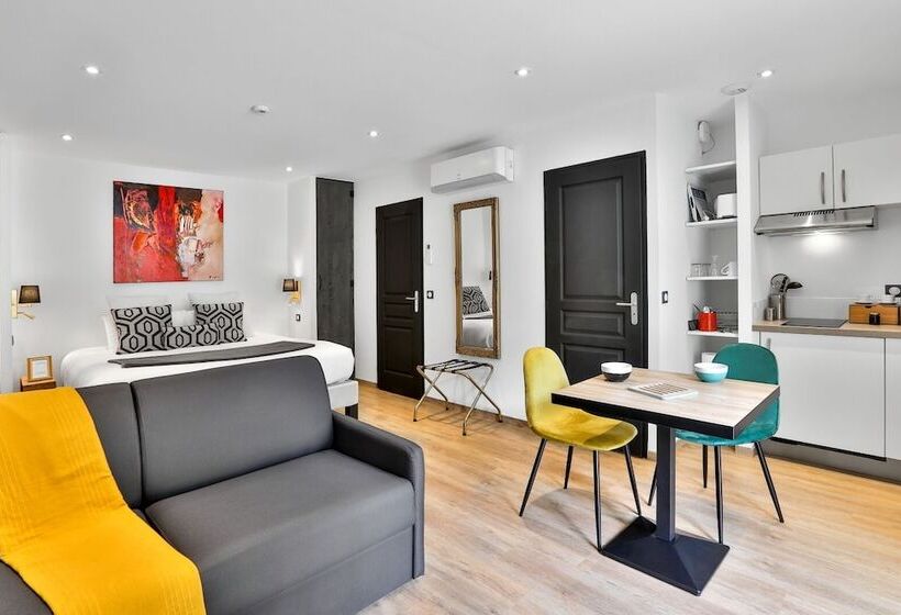Студио Comfort, Logis Hôtel Restaurant L Atelier D Epicure