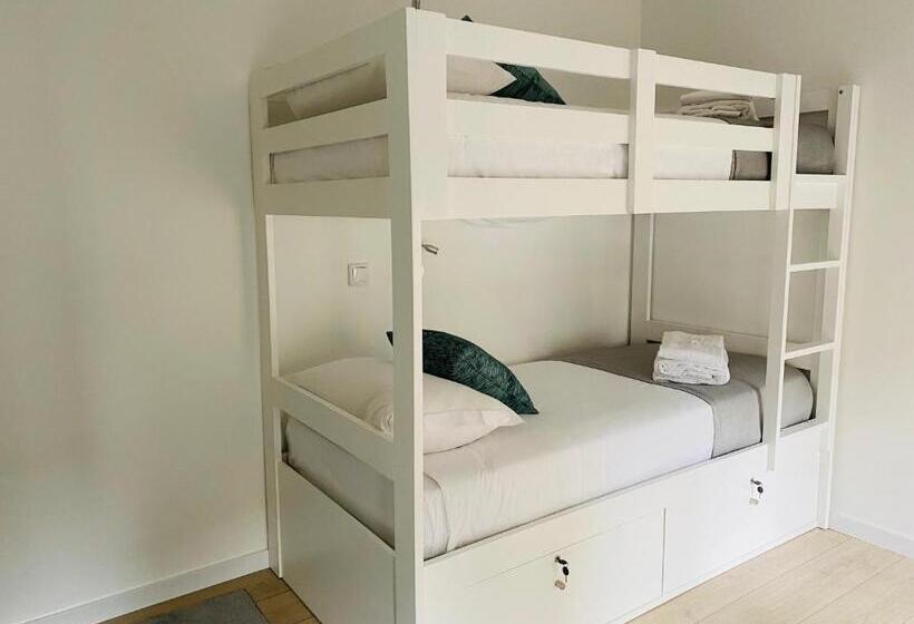 Семейный Номер, Family Hostel Costa Nova