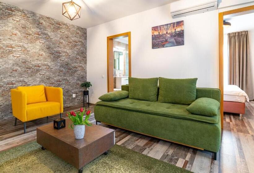 １ベッドルームアパートメント, Tci Apartments