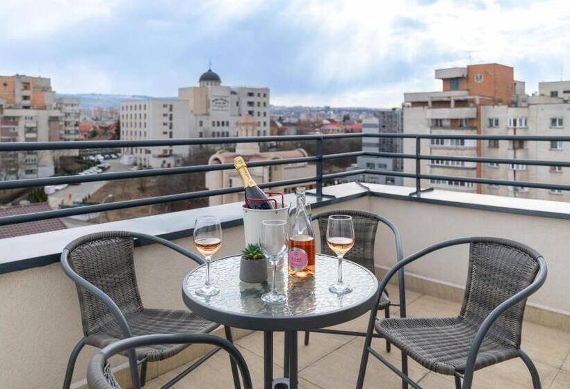 １ベッドルームペントハウスアパート, Tci Apartments