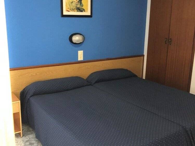 Huoneisto 1 Makuuhuone Pohjakerros, Europa Family Apartments