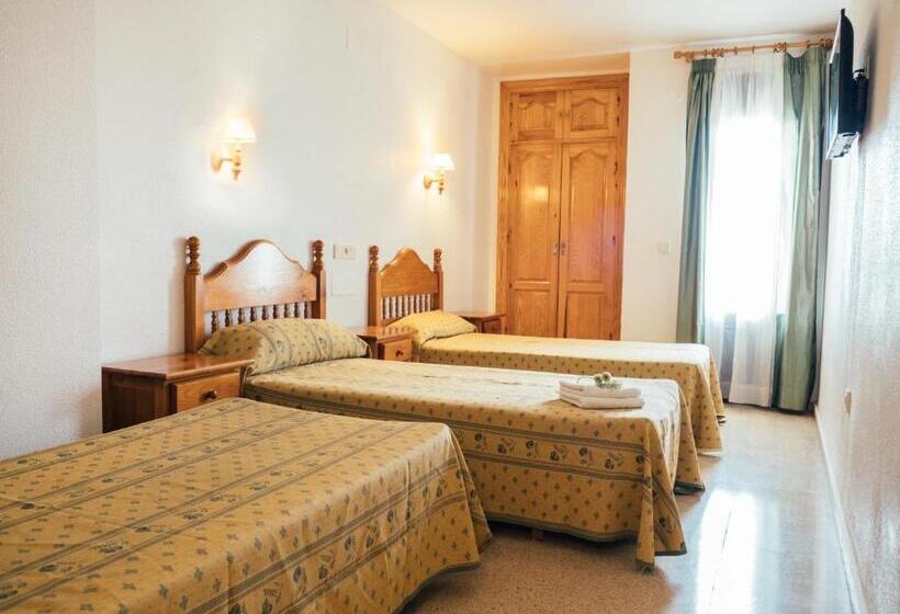 Habitación Triple Estándar, Valmar