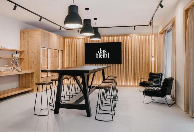 استودیوی استاندارد, Das Bleibt Alpine Suites